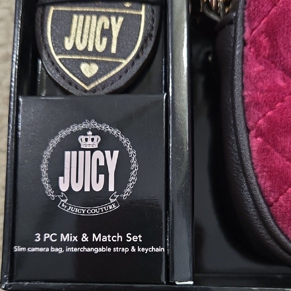 Juicy Couture Burgundy Quilted Bag with Gold Accents - Picture 5 of 13